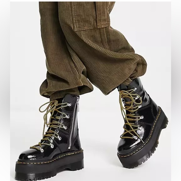 Dr Martens Ghilana Max platform boots NEW
